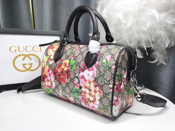 激安グッチバッグコピー側面デザイン